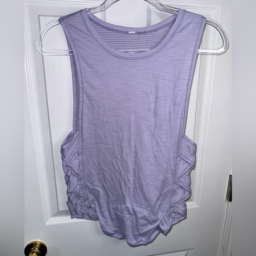 Lululemon tank